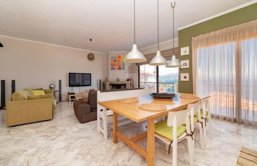 Horizon House - Photo 2