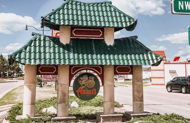 Spacious Retreat 8 Bedroom River - Photo 40