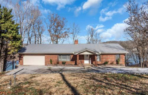 Lake Barkley Retreat - Newly Renovated - 5 BR - Foto 58