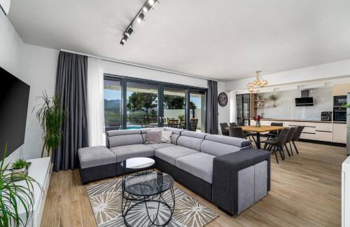 Villa Neda Heated Pool, Hot-tub, Sauna, 3 bedrooms - Photo 13