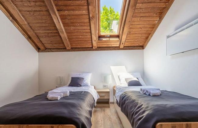 Berguitje met Binnenzwembad - Photo 8