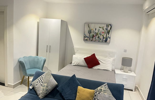 Unique Homes by Embassy Gardens - Photo 40