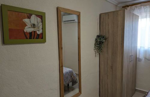 Chalet con piscina, barbacoa y jacuzzi en Valencia - Photo 55