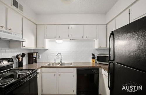 WFH in Relaxing Clarksville Townhome with Parking - Foto 5