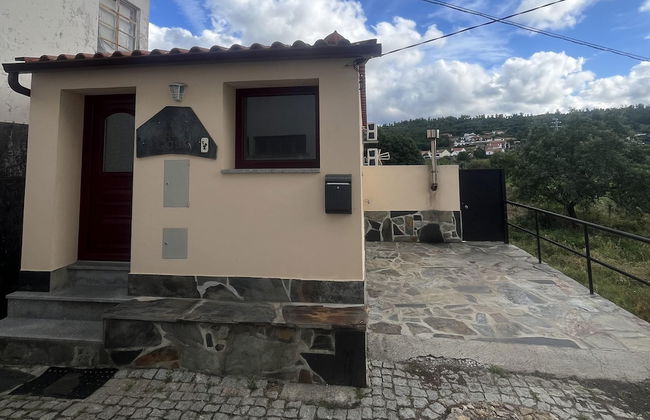 1 bed - Sleeps 4 - Pets - Balcony - Mtn View - Foto 17