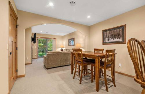 Gull Lake All-Season Getaway with Private Deck - Foto 12