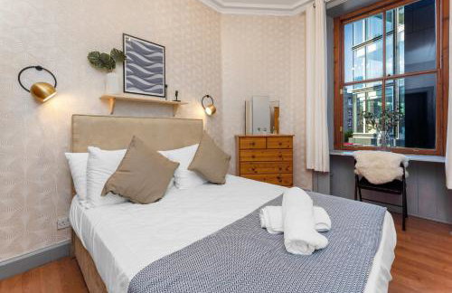 Central, Cozy 2BR-1BA-Haymarket - with Parking - Foto 22