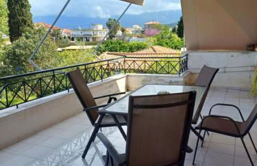 Glossy Messinian Escape - Foto 1