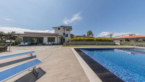 Ville Petrara - Villa con Piscina e Spa nei Vigneti - Foto 1