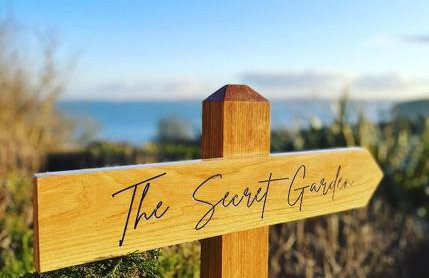 The Pink Cottage upstairs suite & Garden Summer Room - Foto 44