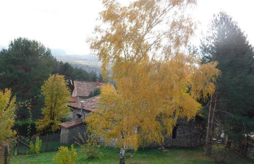 Casa Rurales Cimera y Brincalobitos - Photo 21