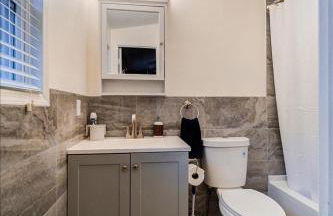 Catskills Lakefront with Hot Tub, Sauna and Theater - Foto 2