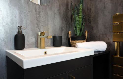 Sleeps14,Sauna,ColdPlunge,Hottub,xboxroom,XLgarden - Foto 31