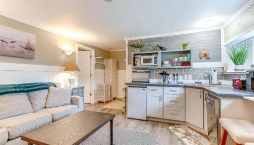 Charming Updated Retreat Walk to Lake Stevens! - Foto 4