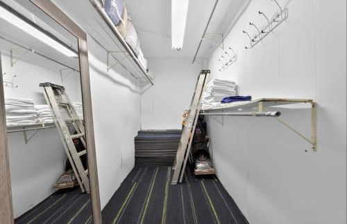 Lakefront Getaway with Private Dock & Scenic Views home - Foto 23