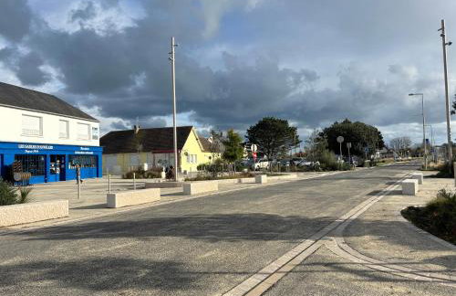 Les Voiles, maison bien équipée 10 p 2 sdb, 2 WC, spacieuse lumineuse avec jardin clos, garage, terrasse, parking privatif, à 950 m de la plage d'Asnelles et tous commerces, près de Bayeux et Arromanches, chiens bienvenus - Foto 51