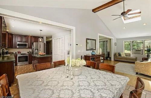 Large Private House on 5 Wooded Acres. Total Privacy! - Foto 10