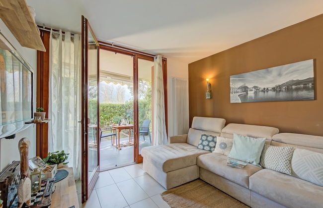 The Peace Of The Lake - Photo 4