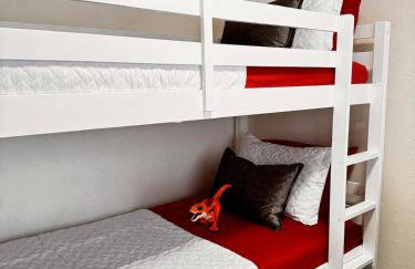 Modern 3BR Retreat with Comfort & Style Near Disney - Foto 37