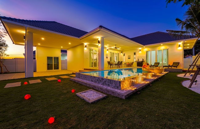 Private Modern 3 Bedroom Pool Villa- AV1 - Foto 1