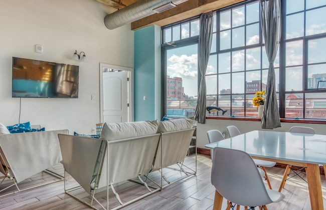 Sosuite 2BR Apt w Patio W D Gym On-site Bar - Foto 8