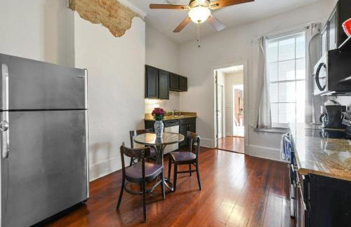 Montgomery Apartments on Magazine Street - Foto 61