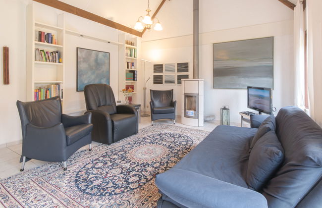 V54 - with parking - Photo 6