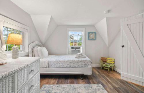 Walk to Water Access to Hiking Trails! - Foto 19