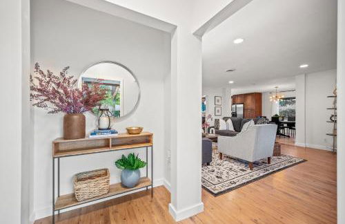 Family Beach Home With Home Theater & Heated Pool! - Foto 6