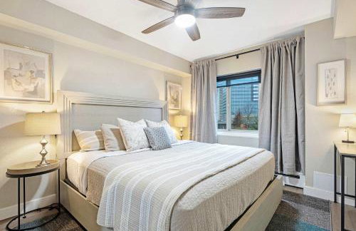 Downtown Seattle Corner Unit with Skyline Views - Photo 30