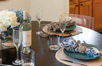 New Listing Burbank Retreat by Colby & Conrad - Foto 15