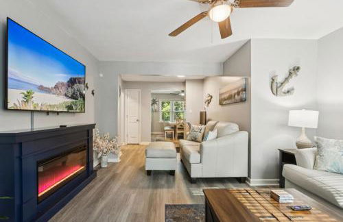 Spacious Beach Styled Oasis 3BR 2BA Pet Friendly - Foto 12