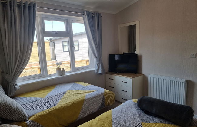 Luxury 2-bed Lodge in Routh, Hottub & Pet Friendly - Foto 6