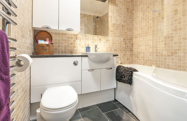 Old Lodge Apartment - Photo 20