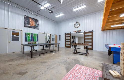 Black Hills Barndo-Hot Tub & Massage Chair - Foto 25