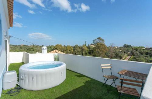 Spacious Villa Swimming Pool by HostWise - Foto 28