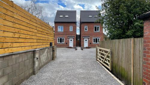 Brand New High Spec House with Parking & Wi-Fi By Home Away From Home - A - Foto 4