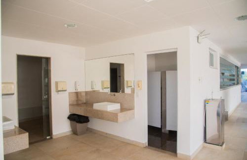 Guarapari Praia de Peracanga Bacutia frente para o Mar - Photo 45