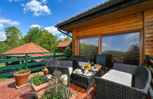 Hunting Lodge Hills Retreat - Happy Rentals - Foto 2