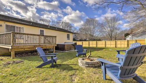 NEW! Updated Mystic Home w/ Sauna, Hot Tub & Deck - Foto 2