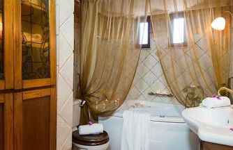 Νikolaos Villa with Private Pool, Playground & BBQ - Foto 20