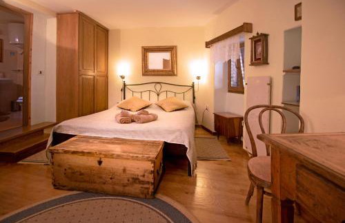 Kamene Priče rooms, music and food - Photo 2