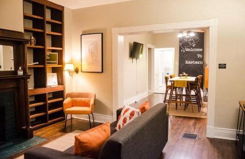 Classic Hilltop 3br home on Eastern ready for you! - Foto 12