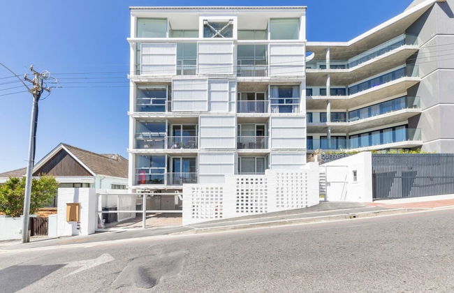 Seaside Studio Apartment, 9 Mins to Queens Beach! - Photo 19