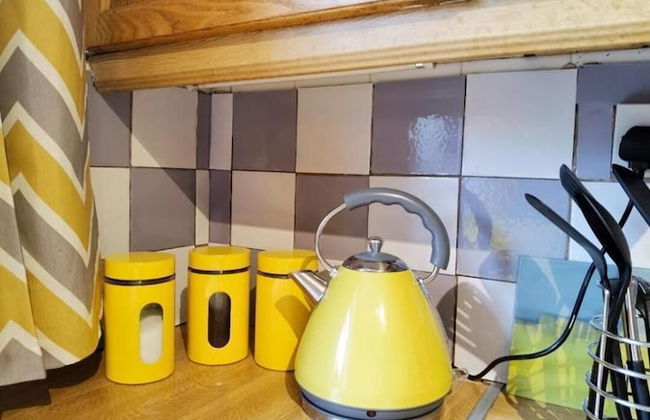 5 Bedroomed House Available for Guests and Contractors Wifi Parking - Foto 21