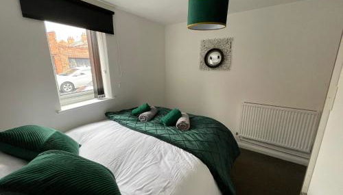1 Bed @ Factory Quater - Chard St - Foto 5