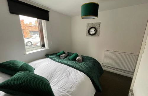 1 Bed @ Factory Quater - Chard St - Foto 5