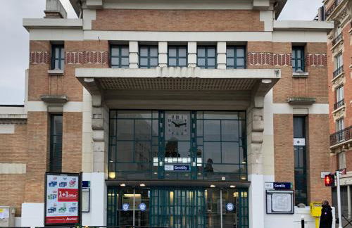 PARIS-MONTROUGE Magnifique Studio Appartement de 35m2 - très cosy pour 1 à 6 personnes refait à neuf - ENTIRE APARTMENT LUXIRIOUS AND WARM - Montrouge Paris 14ème - Proche Aéroport Orly & Parc Expositions Porte de Versailles FREE WIFI GRATUIT - Foto 71