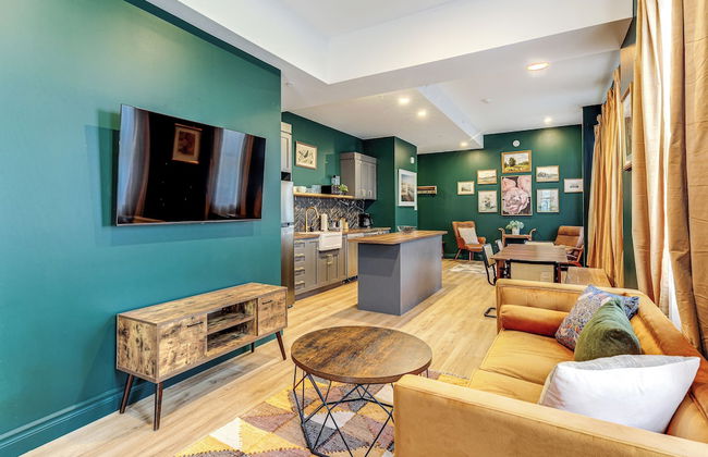 Majestic 3-Bedroom Designer Apartment - Foto 16