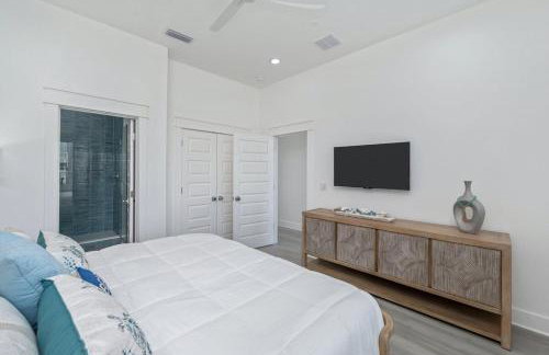 Seaspray - Pool - Sleeps 26 - Beach access! - Foto 23